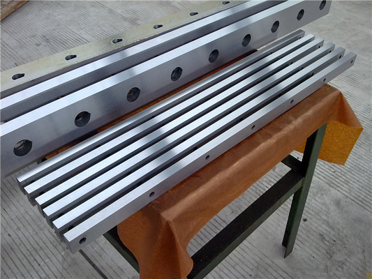 Kekerasan Pisau Geser Persegi Panjang Hidraulik 2000mm HRC58 - 62