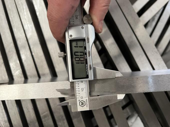 Disesuaikan Mesin Pemotong Hidrolik pisau pisau baja tahan karat pisau pemotong pisau mesin pemotong logam pisau 17